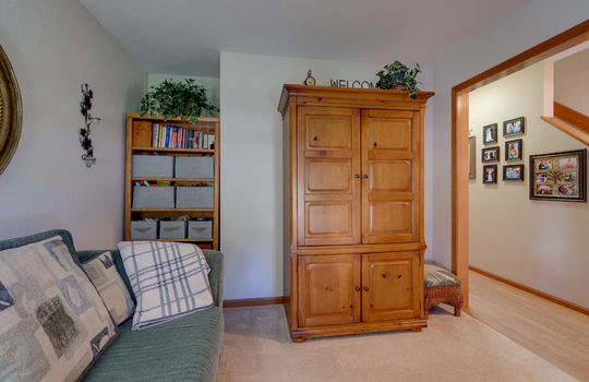 1846 Bragden Dr Int-4