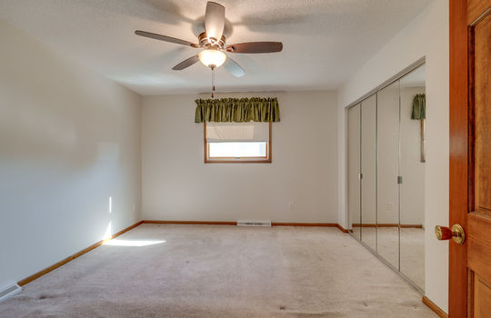 1927 Bordeaux Rue Int-9