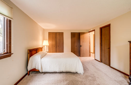 2731 Ralphwood Int-29