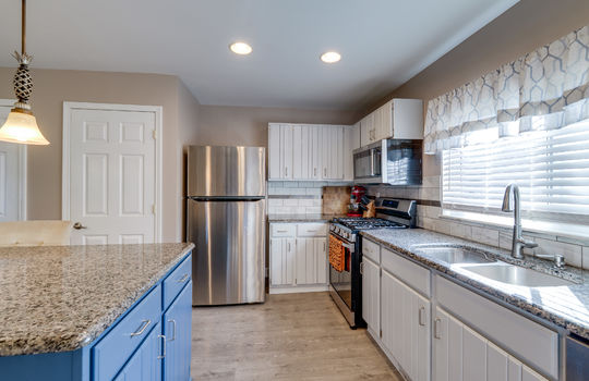 3012 First St Int-19