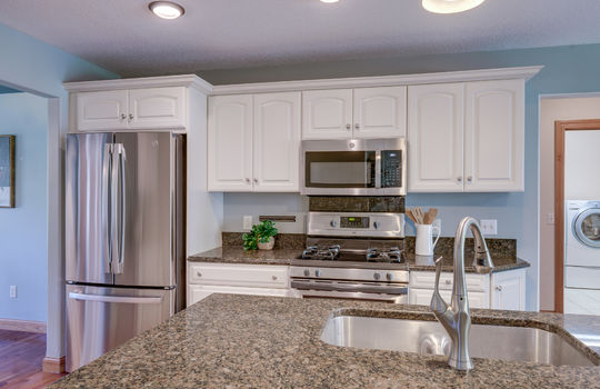 3874 Coachman Dr Int-16