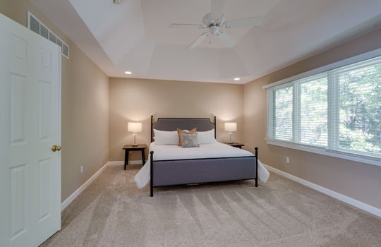 3874 Coachman Dr Int-28