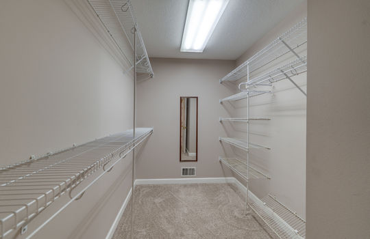 3874 Coachman Dr Int-35