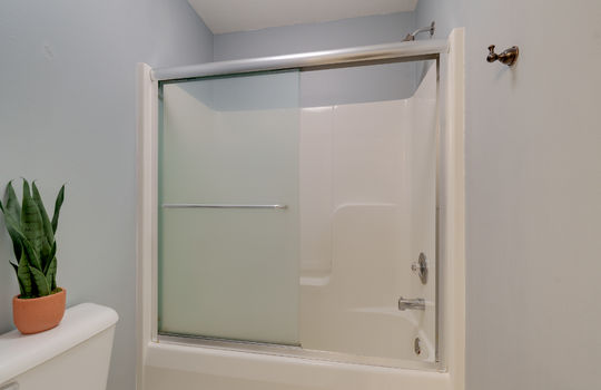 3874 Coachman Dr Int-43