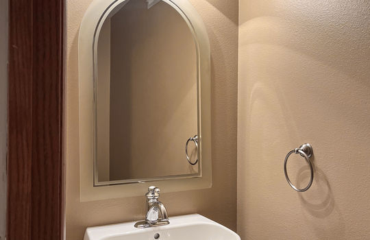 3874 Coachman Dr Int-53