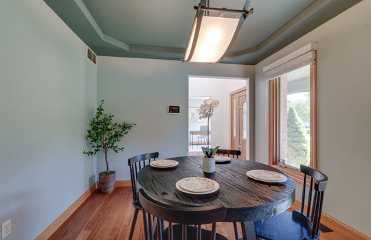 3874 Coachman Dr Int-9