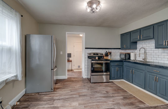 5202 Arbor Way Int-4