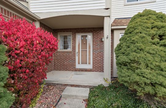 07-42264-Chase-Dr-WindowStill