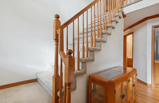 09-42264-Chase-Dr-WindowStill