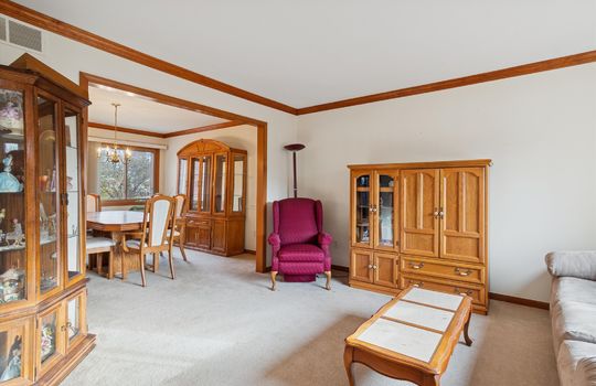 10-42264-Chase-Dr-WindowStill