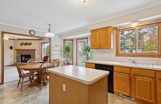 17-42264-Chase-Dr-WindowStill