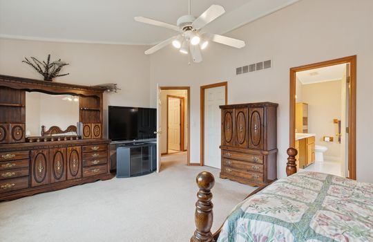 42-42264-Chase-Dr-WindowStill