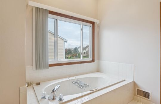 46-42264-Chase-Dr-WindowStill