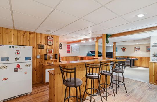 54-42264-Chase-Dr-WindowStill