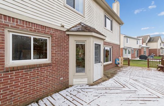 60-42264-Chase-Dr-WindowStill