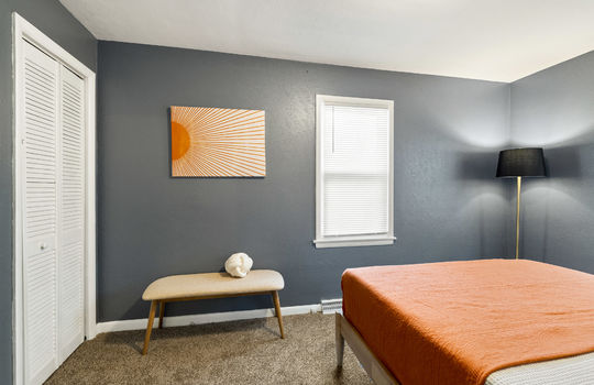 4841 Leamington Ave Int-10