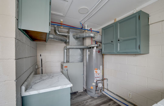 965 Streetman St Int-14