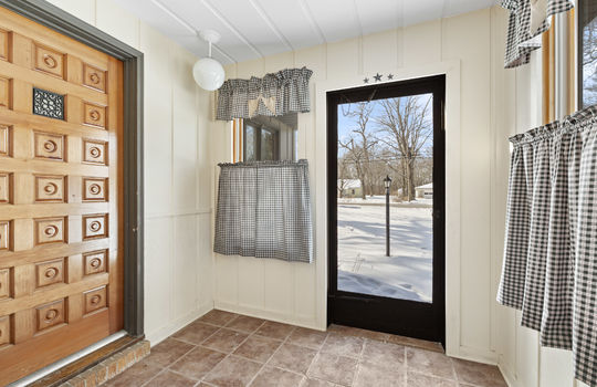 11044 Secor Rd Int-2