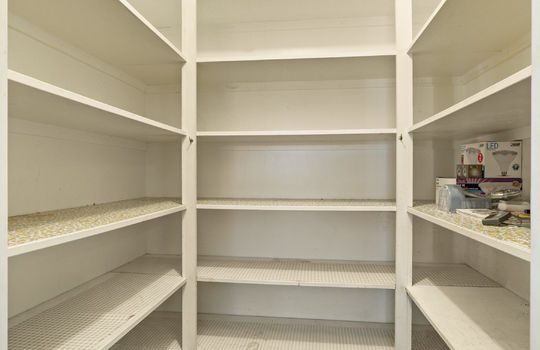 11044 Secor Rd Int-20