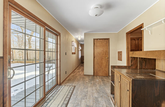 11044 Secor Rd Int-22