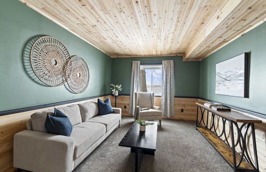 1611 Latcha Rd Int-24