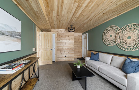 1611 Latcha Rd Int-25