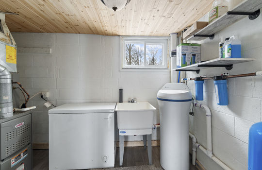 1611 Latcha Rd Int-29