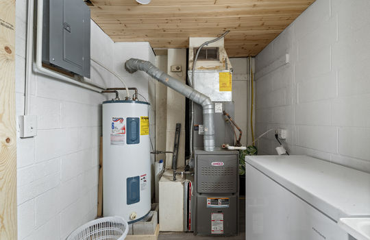 1611 Latcha Rd Int-30