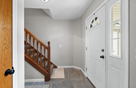 1801 Eaglecrest Rd Int-2