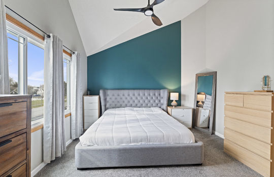 1801 Eaglecrest Rd Int-21