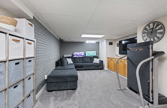 1801 Eaglecrest Rd Int-33