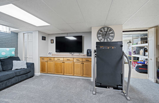 1801 Eaglecrest Rd Int-34