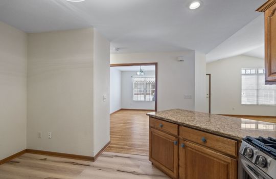 2410 Sutton Dr Int-11