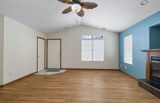 2410 Sutton Dr Int-3