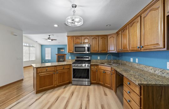 2410 Sutton Dr Int-7