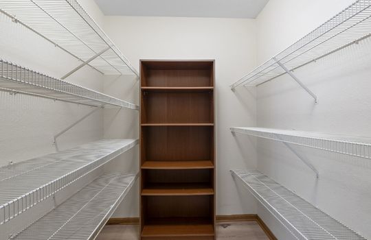 2410 Sutton Dr Int-8