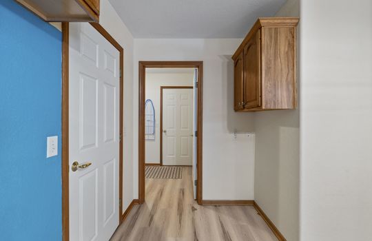 2410 Sutton Dr Int-9