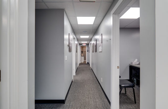 3325 N. Dixie Hwy Int-10