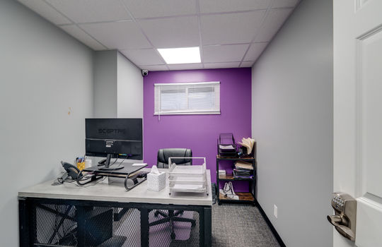 3325 N. Dixie Hwy Int-13