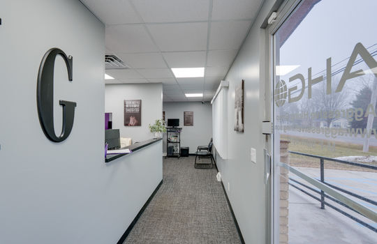 3325 N. Dixie Hwy Int-2