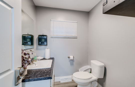 3325 N. Dixie Hwy Int-25