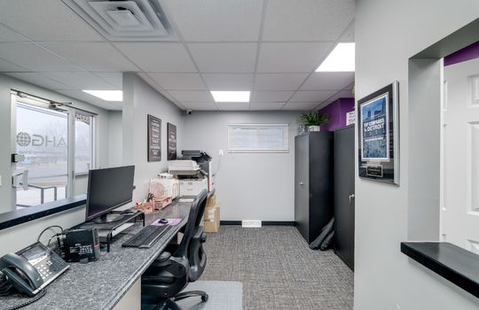 3325 N. Dixie Hwy Int-5