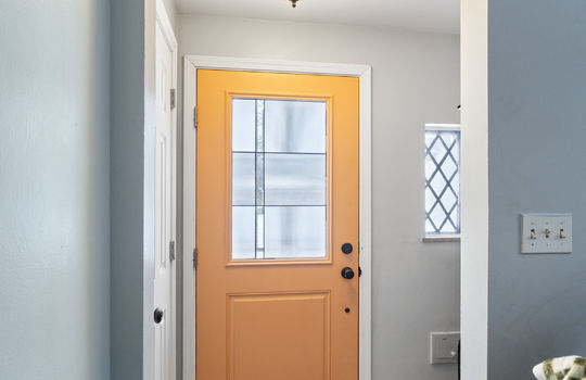 345 Hillside Dr Int-1