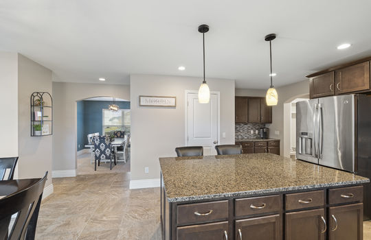 7900 Iron Horse Int-14