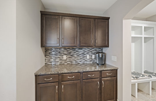 7900 Iron Horse Int-15