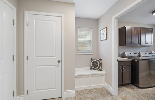 7900 Iron Horse Int-17