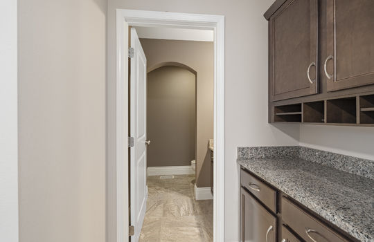 7900 Iron Horse Int-20