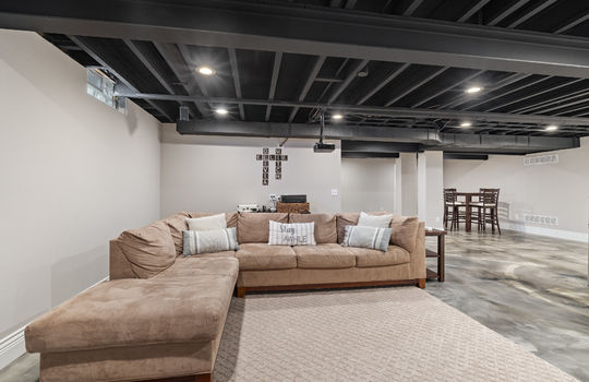 7900 Iron Horse Int-54