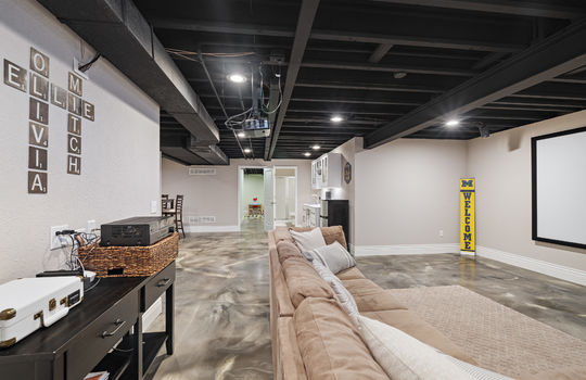 7900 Iron Horse Int-55