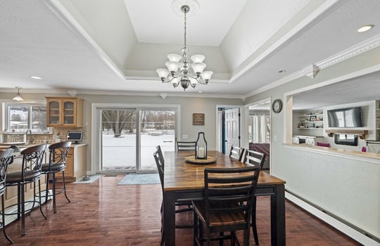 8500 Adler Rd Int-14